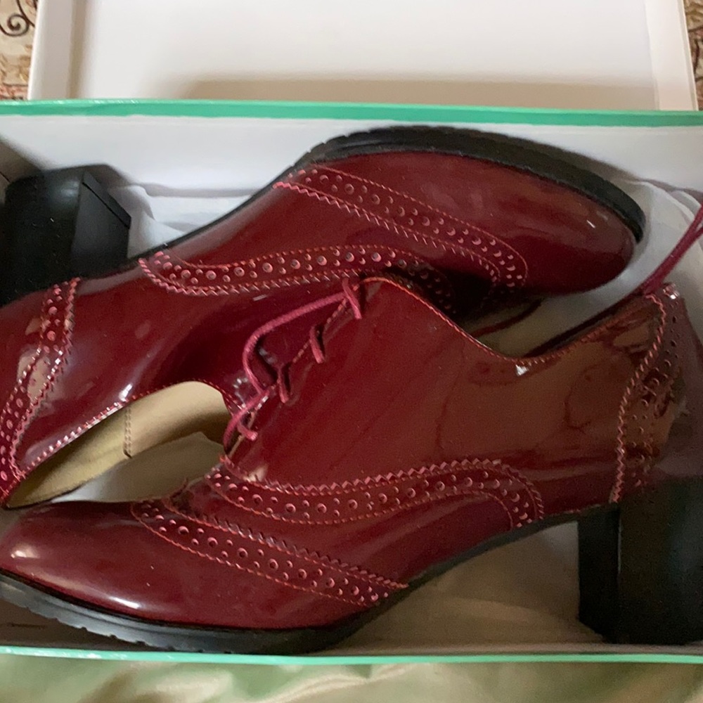 Burgundy wingtip heels